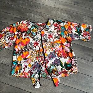 Spense woman 1X floral top